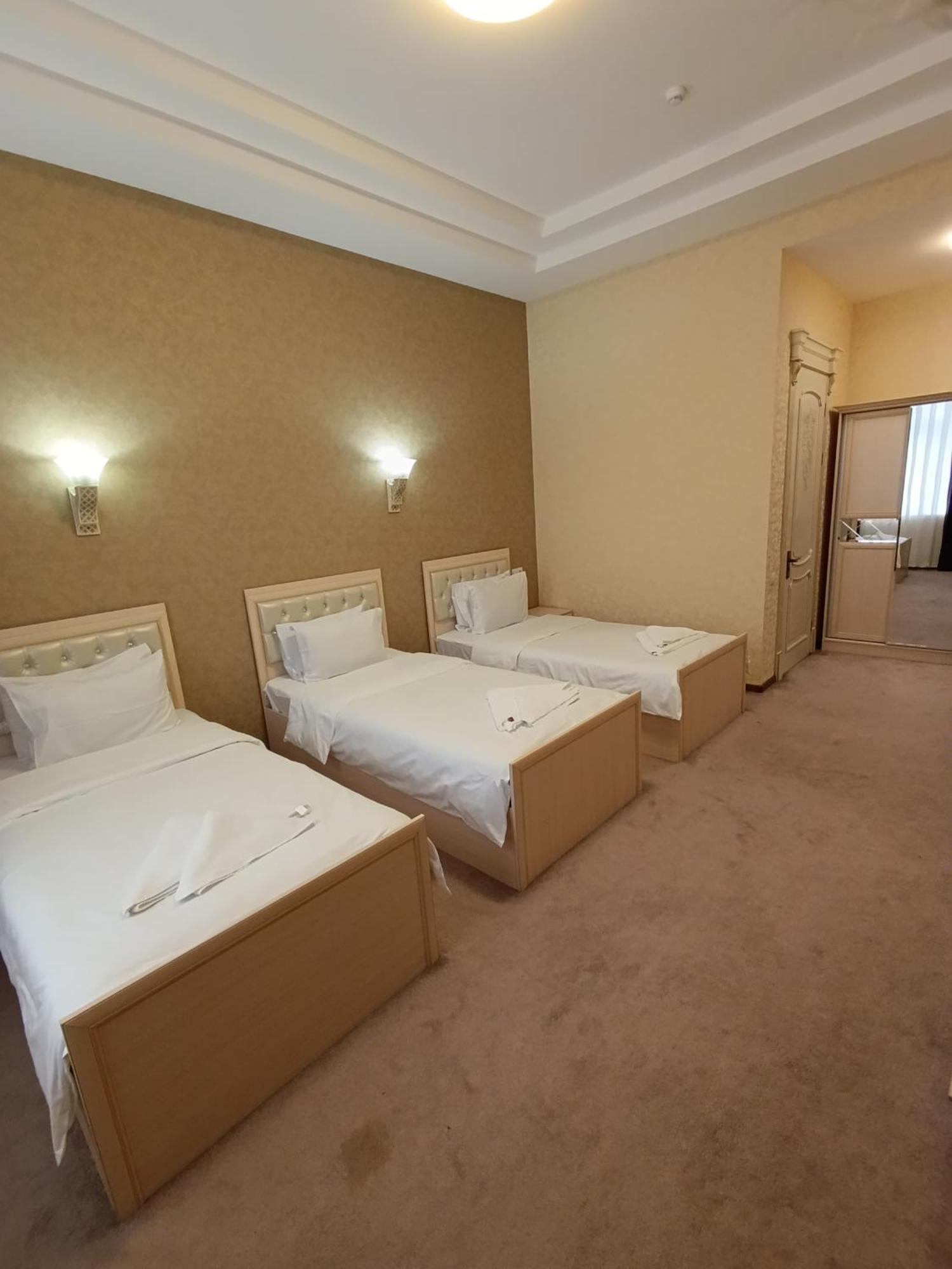 Grand Karavan Hotel Tashkent Exterior foto